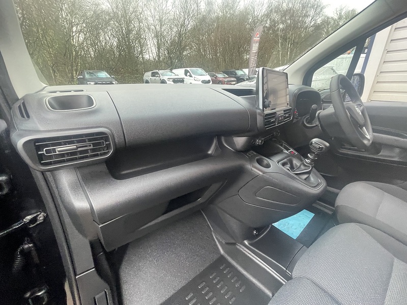 Vauxhall Combo Turbo D 2300 Sportive - U706