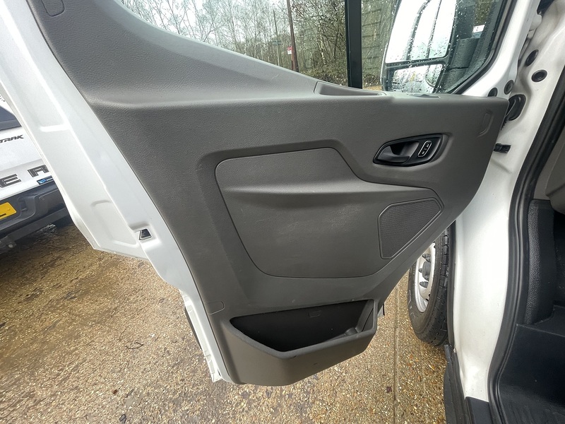 Ford Transit 350 EcoBlue Leader - U712