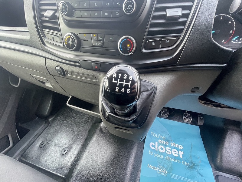 Ford Transit 350 EcoBlue Leader - U712