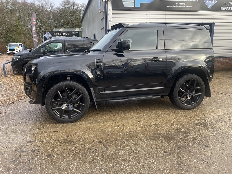 Land Rover Defender 90 Urban widetrack Kit D250 MHEV Hard Top - U718