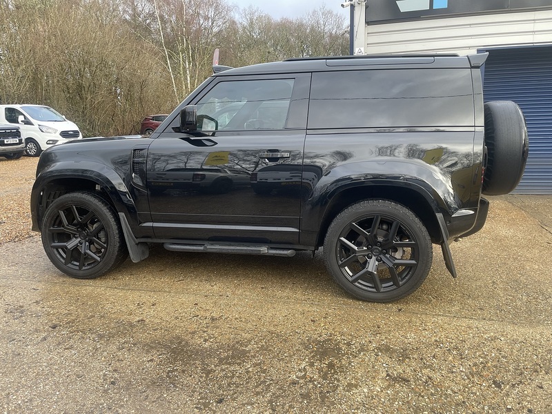 Land Rover Defender 90 Urban widetrack Kit D250 MHEV Hard Top - U718