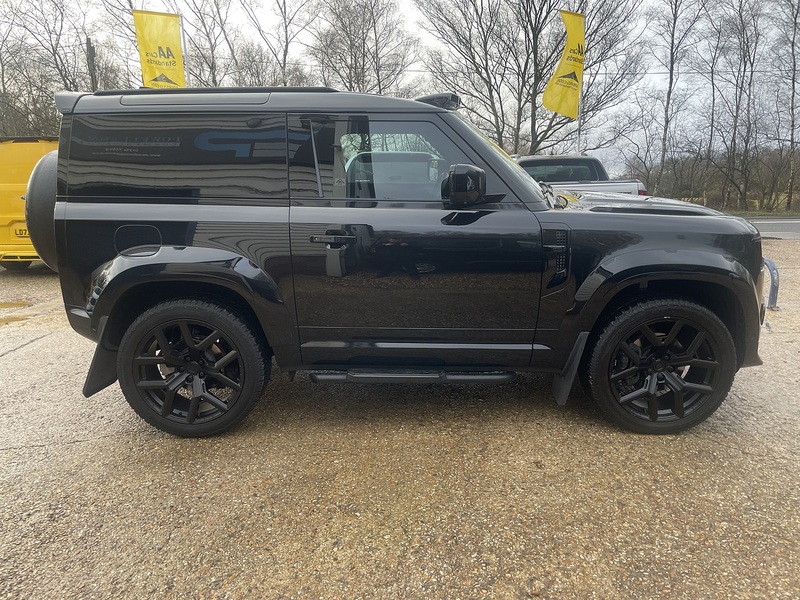 Land Rover Defender 90 Urban widetrack Kit D250 MHEV Hard Top - U718