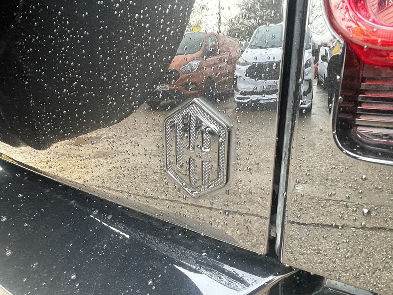 Land Rover Defender 90 Urban widetrack Kit D250 MHEV Hard Top - U718