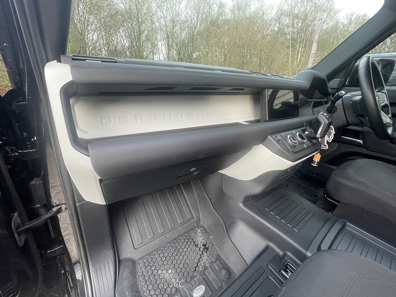 Land Rover Defender 90 Urban widetrack Kit D250 MHEV Hard Top - U718