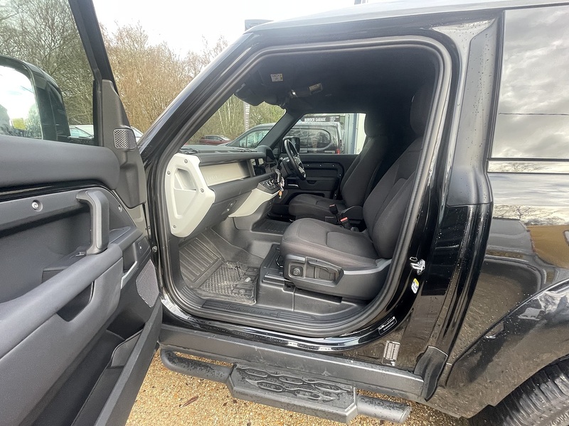 Land Rover Defender 90 Urban widetrack Kit D250 MHEV Hard Top - U718