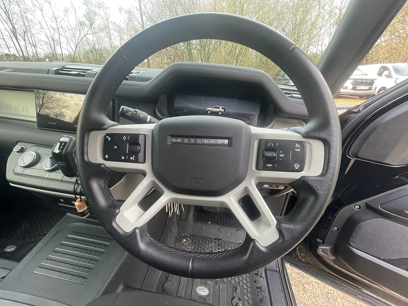 Land Rover Defender 90 Urban widetrack Kit D250 MHEV Hard Top - U718