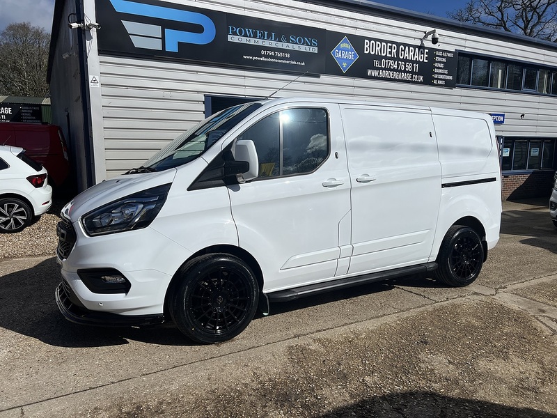 Ford Transit Custom 300 Limited Sport Pack - U732