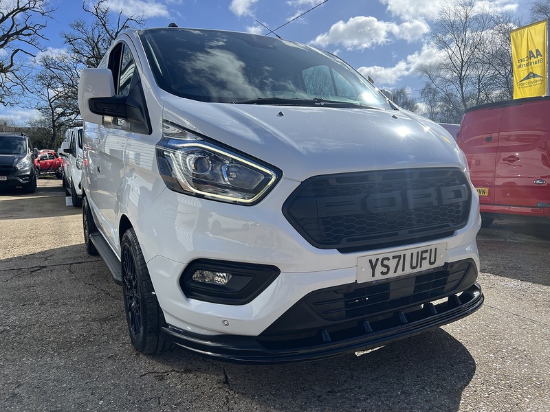 Ford Transit Custom 300 Limited Sport Pack - U732