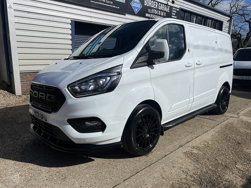 Ford Transit Custom 300 Limited Sport Pack - U732