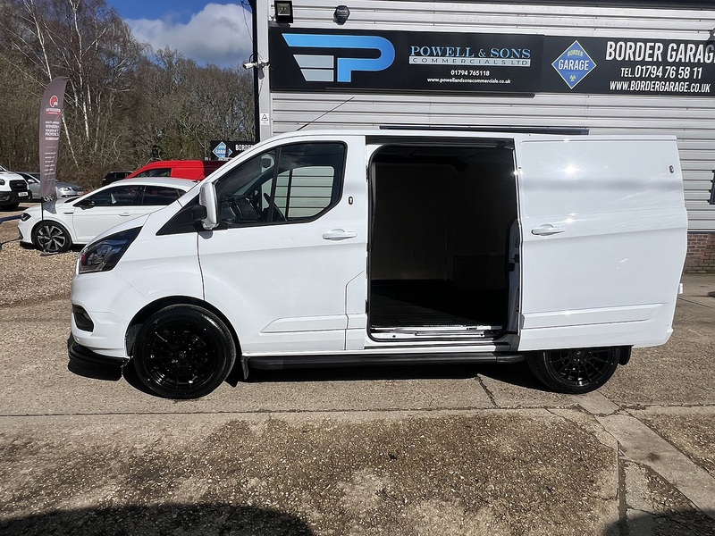 Ford Transit Custom 300 Limited Sport Pack - U732
