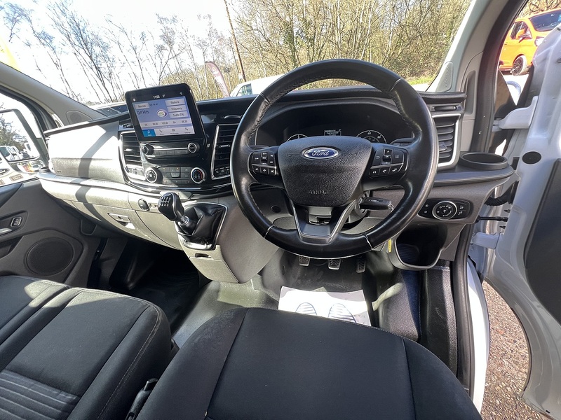 Ford Transit Custom 300 Limited Sport Pack - U732