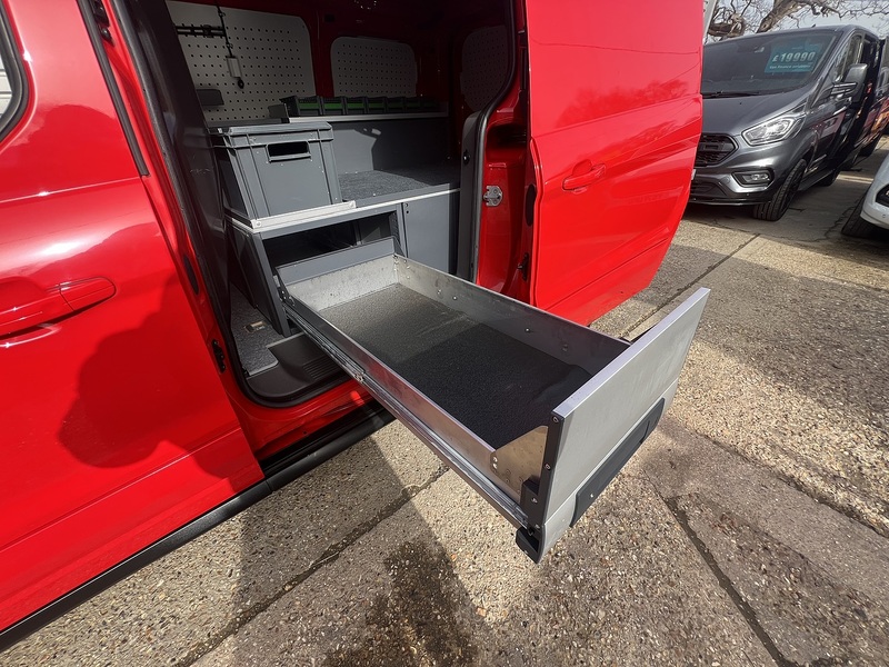 Ford Transit Connect 240 EcoBlue Limited - U739