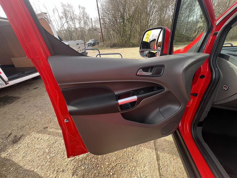 Ford Transit Connect 240 EcoBlue Limited - U739
