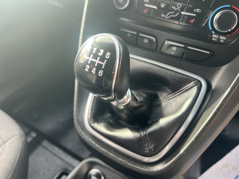 Ford Transit Connect 240 EcoBlue Limited - U739