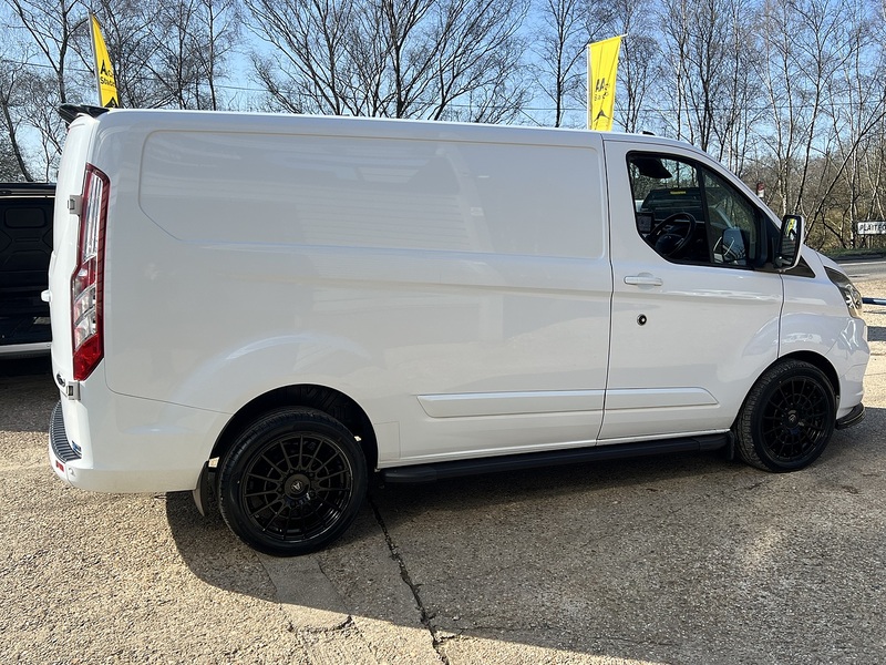 Ford Transit Custom 280 Limited Sport Pack - U744