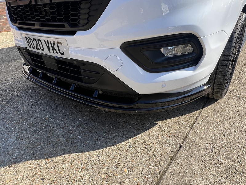 Ford Transit Custom 280 Limited Sport Pack - U744