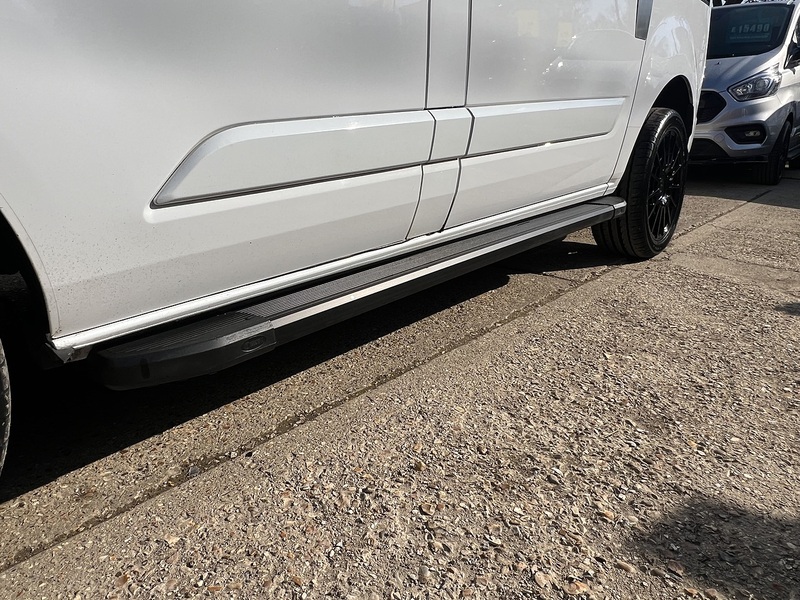 Ford Transit Custom 280 Limited Sport Pack - U744