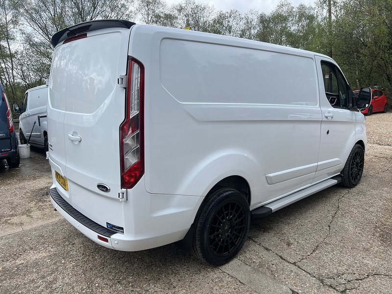 Ford Transit Custom 280 Limited Sport Pack - U755