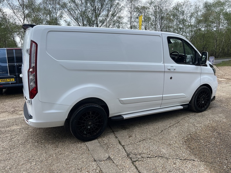 Ford Transit Custom 280 Limited Sport Pack - U755