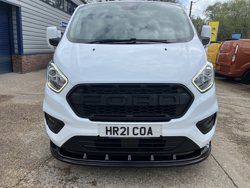 Ford Transit Custom 280 Limited Sport Pack - U755