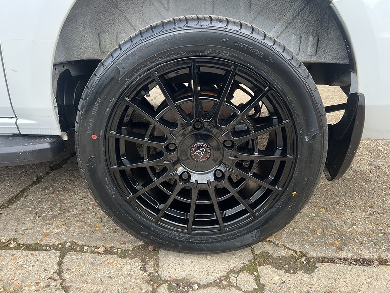 Ford Transit Custom 280 Limited Sport Pack - U755