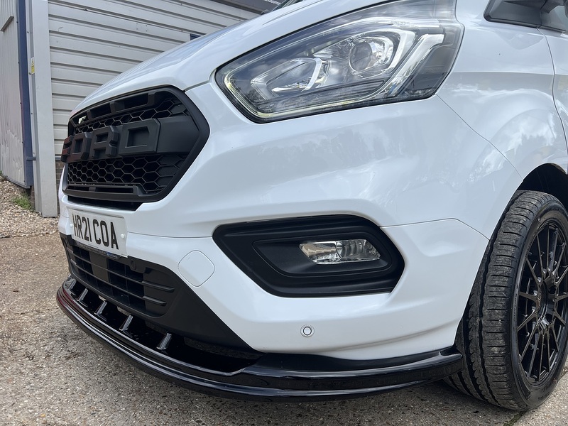 Ford Transit Custom 280 Limited Sport Pack - U755