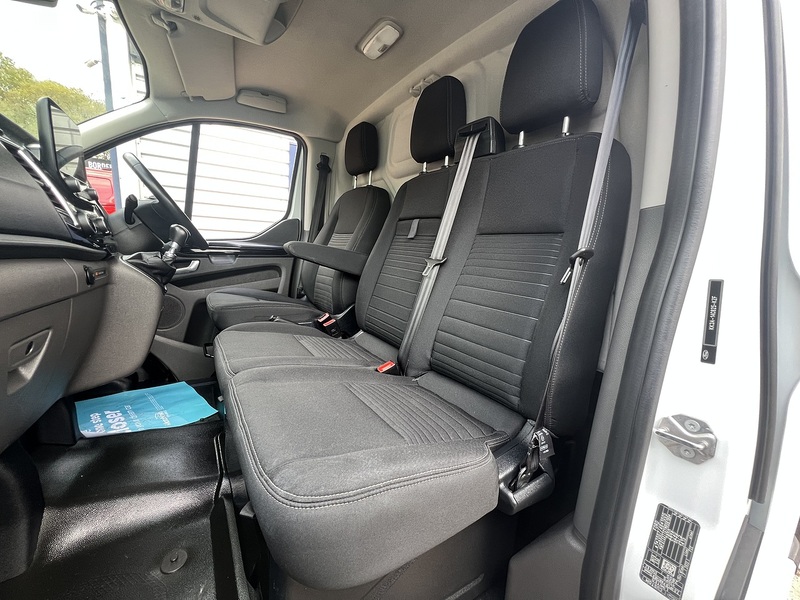 Ford Transit Custom 280 Limited Sport Pack - U755