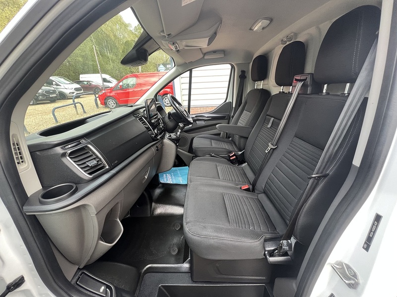 Ford Transit Custom 280 Limited Sport Pack - U755