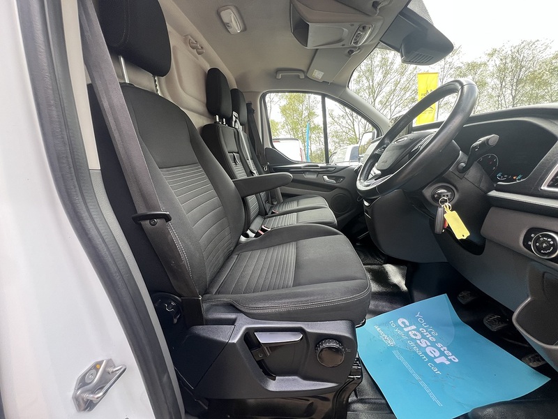 Ford Transit Custom 280 Limited Sport Pack - U755