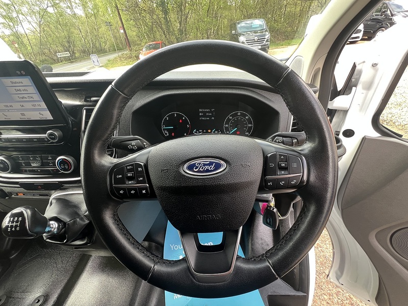 Ford Transit Custom 280 Limited Sport Pack - U755