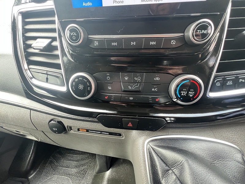 Ford Transit Custom 280 Limited Sport Pack - U755