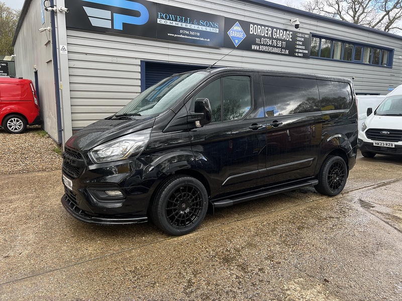 Ford Transit Custom 300 Limited Sport Pack - U758