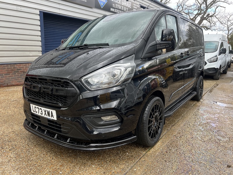 Ford Transit Custom 300 Limited Sport Pack - U758