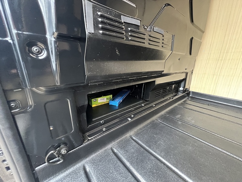 Ford Transit Custom 300 Limited Sport Pack - U758