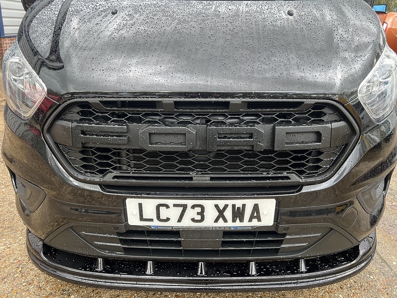 Ford Transit Custom 300 Limited Sport Pack - U758