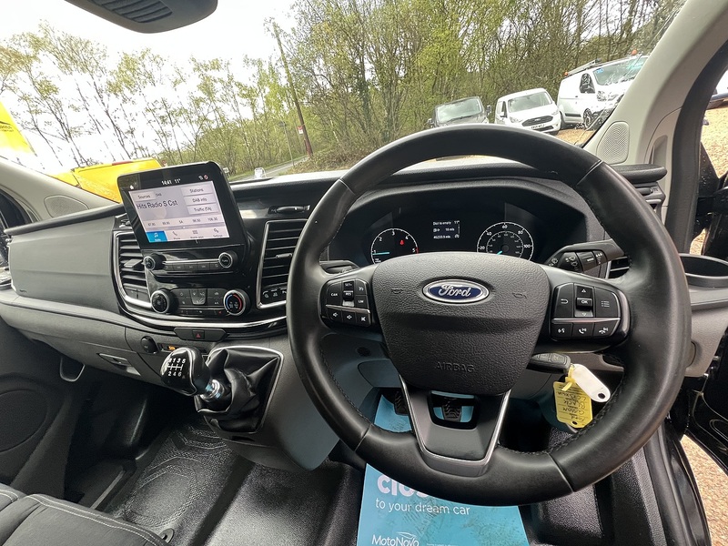 Ford Transit Custom 300 Limited Sport Pack - U758