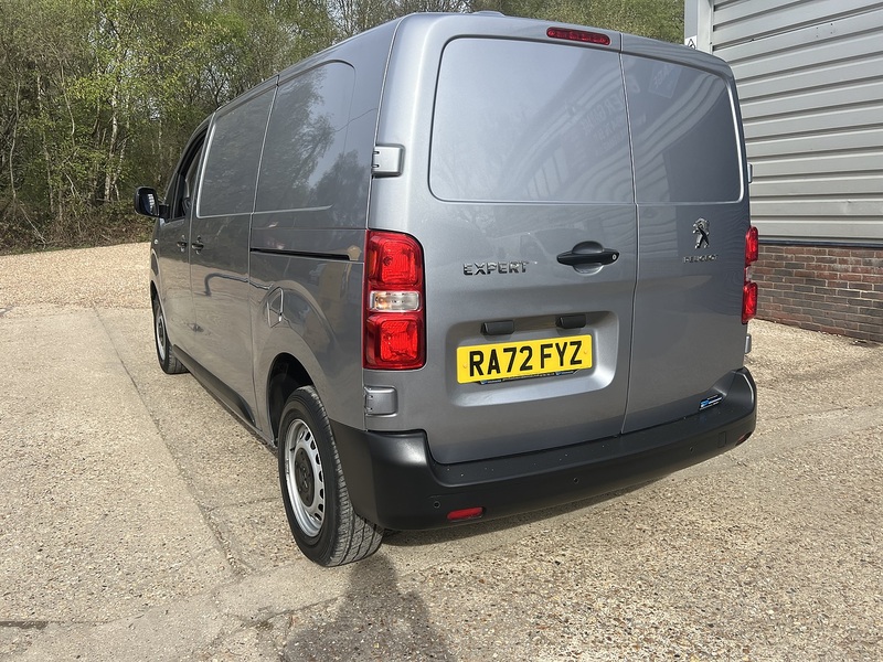 Peugeot Expert BlueHDi 1000 Professional Premium + - U759