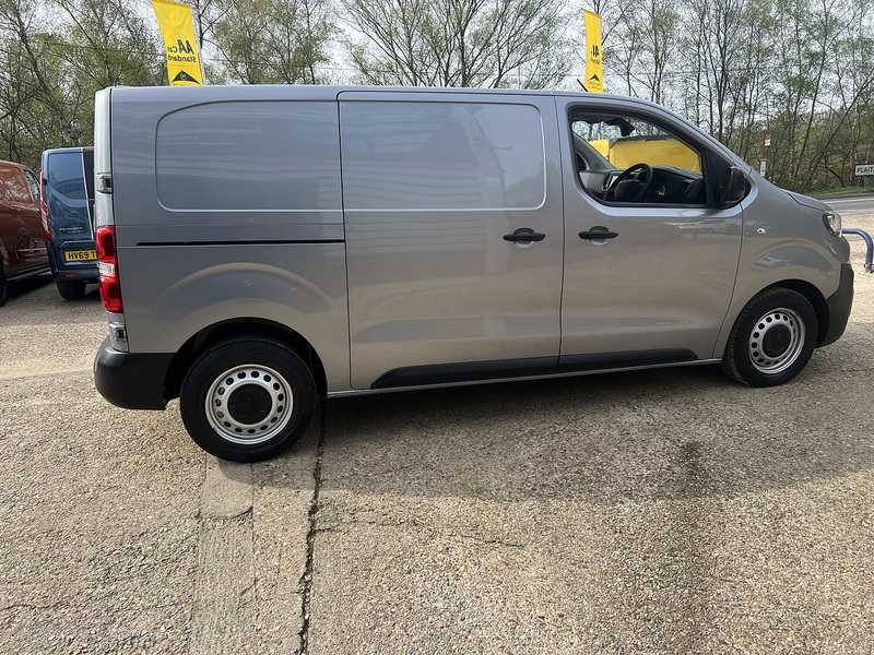 Peugeot Expert BlueHDi 1000 Professional Premium + - U759