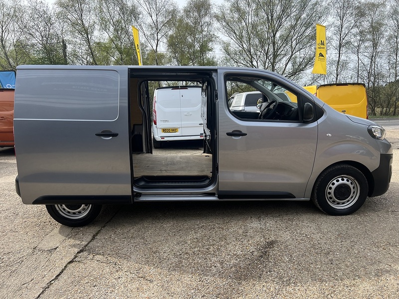 Peugeot Expert BlueHDi 1000 Professional Premium + - U759