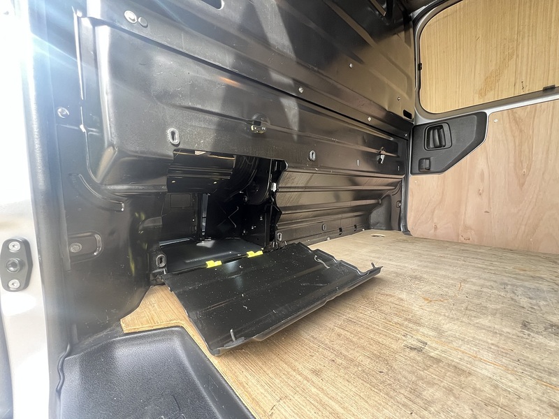 Peugeot Expert BlueHDi 1000 Professional Premium + - U759