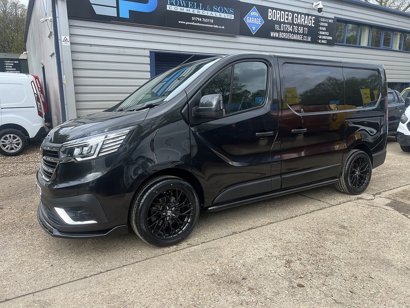 Renault Trafic dCi Blue SL28 Sport Pack Fitted - U760