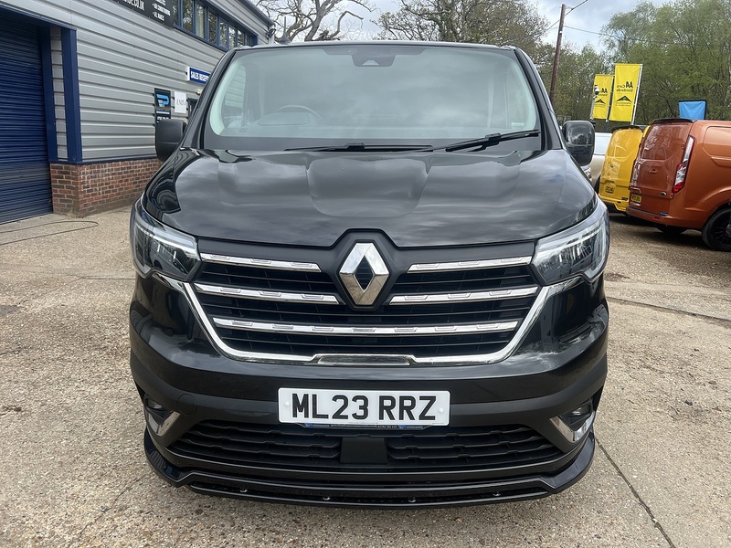 Renault Trafic dCi Blue SL28 Sport Pack Fitted - U760