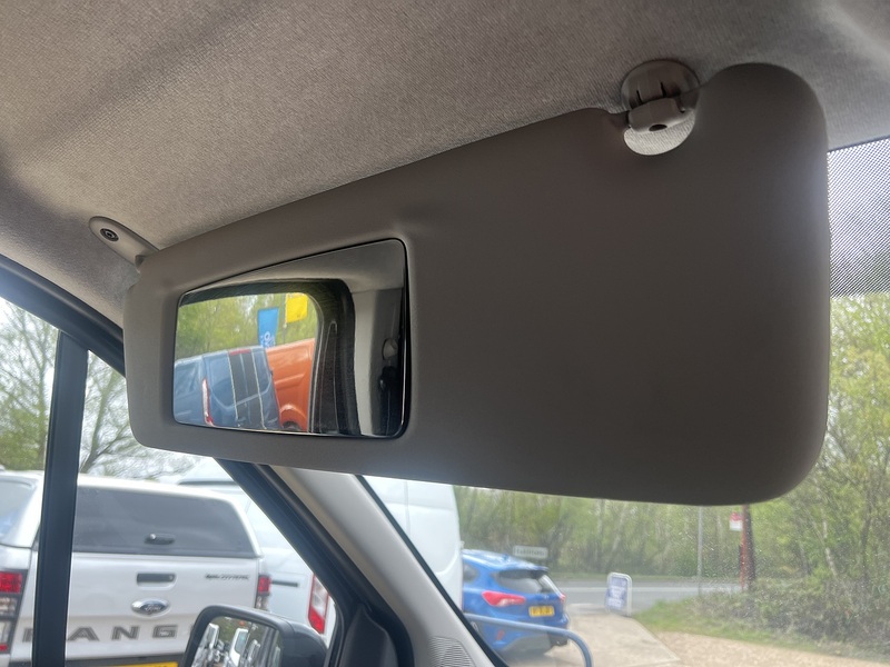 Renault Trafic dCi Blue SL28 Sport Pack Fitted - U760