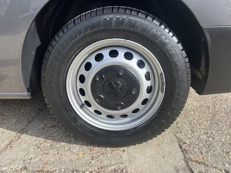 Peugeot Expert BlueHDi 1000 Professional Premium - U762