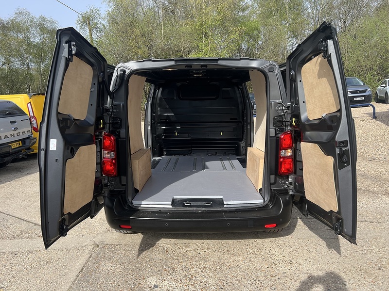 Peugeot Expert BlueHDi 1000 Professional Premium - U762