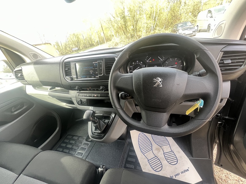 Peugeot Expert BlueHDi 1000 Professional Premium - U762