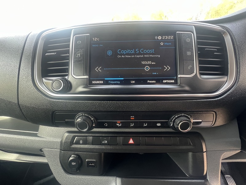 Peugeot Expert BlueHDi 1000 Professional Premium - U762