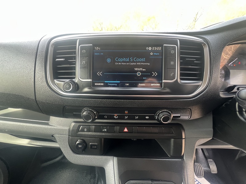 Peugeot Expert BlueHDi 1000 Professional Premium - U762