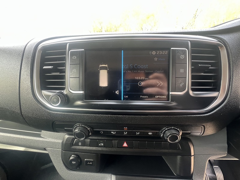 Peugeot Expert BlueHDi 1000 Professional Premium - U762