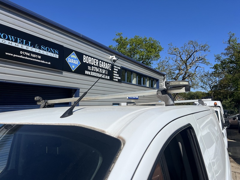 Ford Transit Custom 320 EcoBlue - U772